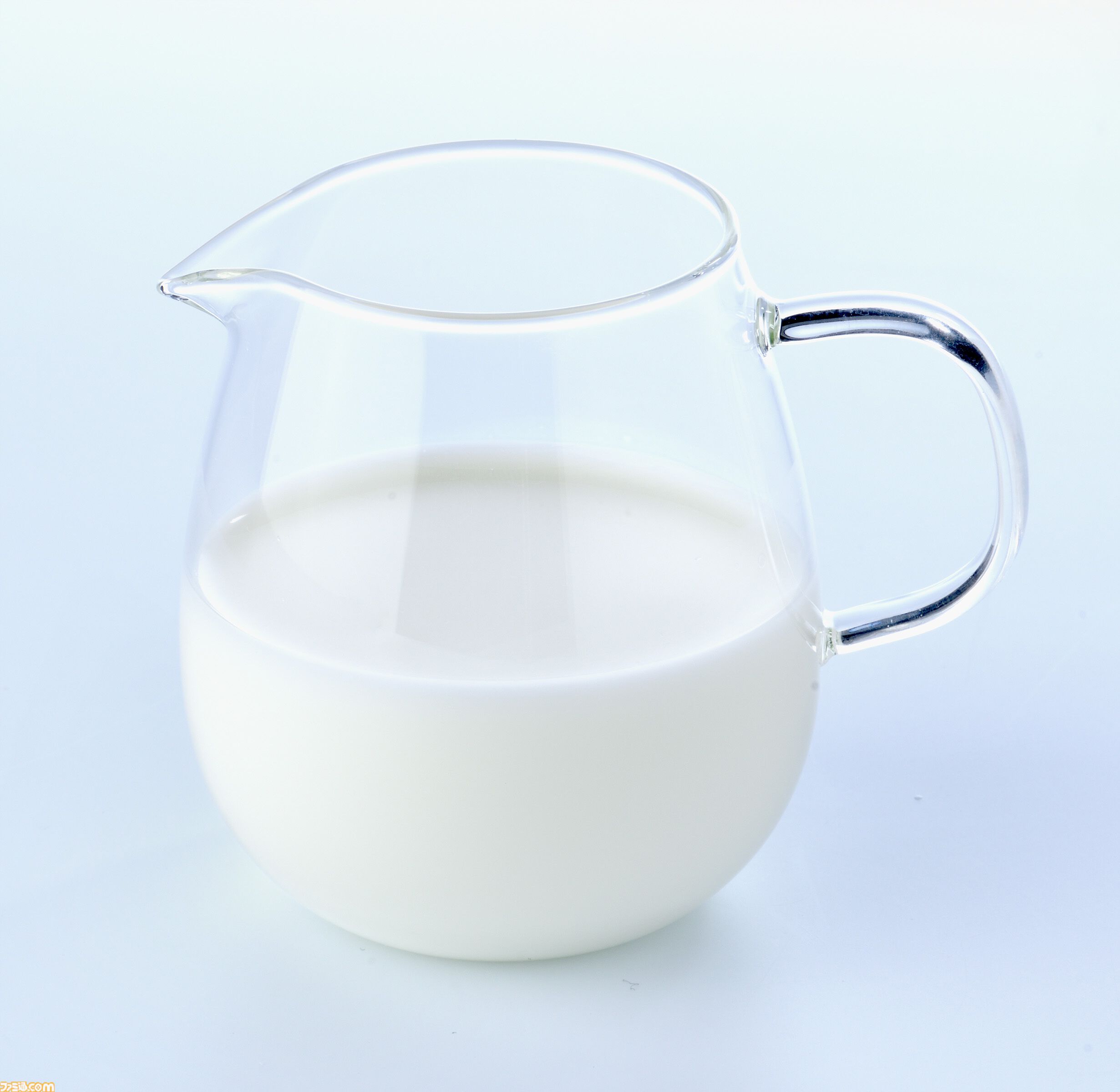 カービィカフェ大阪が11月21日より常設オープン。カービィの容器がかわいい串カツ、たこ焼きみたいなプチケーキなど限定メニューが公開