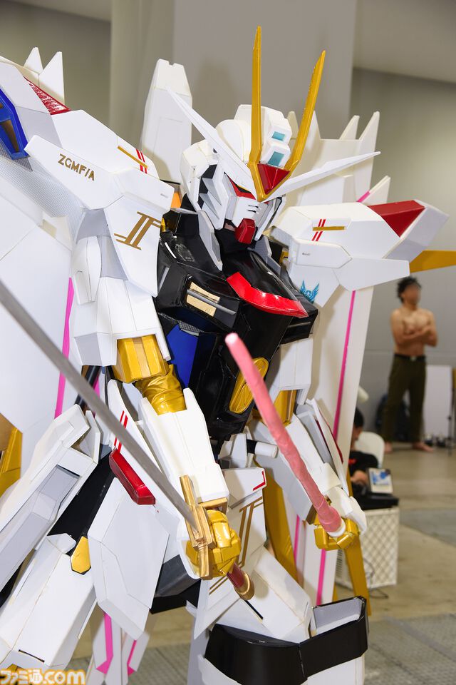 池ハロで流行りそうなコスプレ予想。お馴染みの『NIKKE』『ブルアカ』に加え、『ガンダムSEED FREEDOM』機体の人間サイズコスプレもあり!?