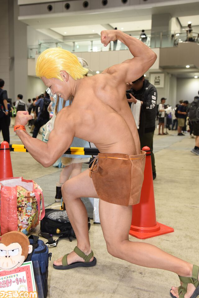 『ブルアカ』『NIKKE』などコスプレ写真50枚！ 夏コミでは『GANTZ』に『ターちゃん』も出現。池ハロでは充電期間に入った『ワンピース』にも注目か