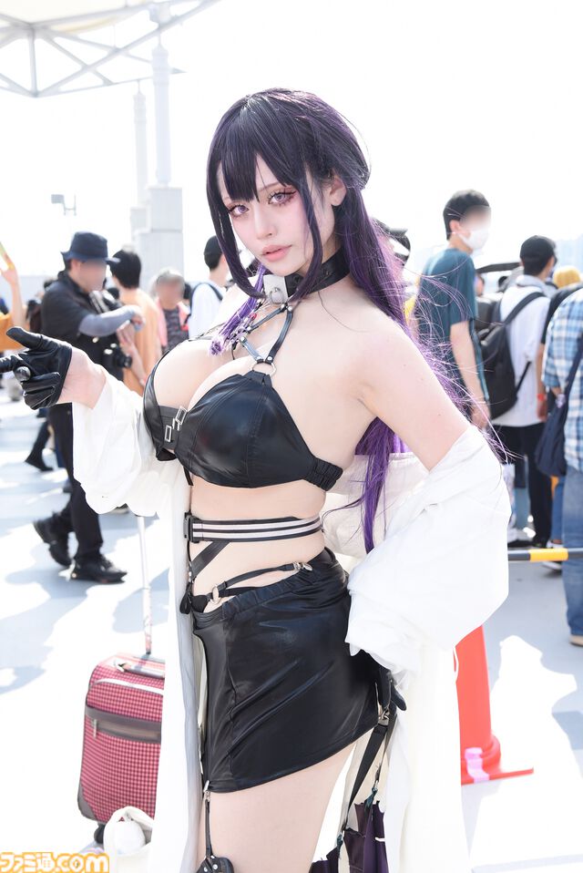 『ブルアカ』『NIKKE』などコスプレ写真50枚！ 夏コミでは『GANTZ』に『ターちゃん』も出現。池ハロでは充電期間に入った『ワンピース』にも注目か