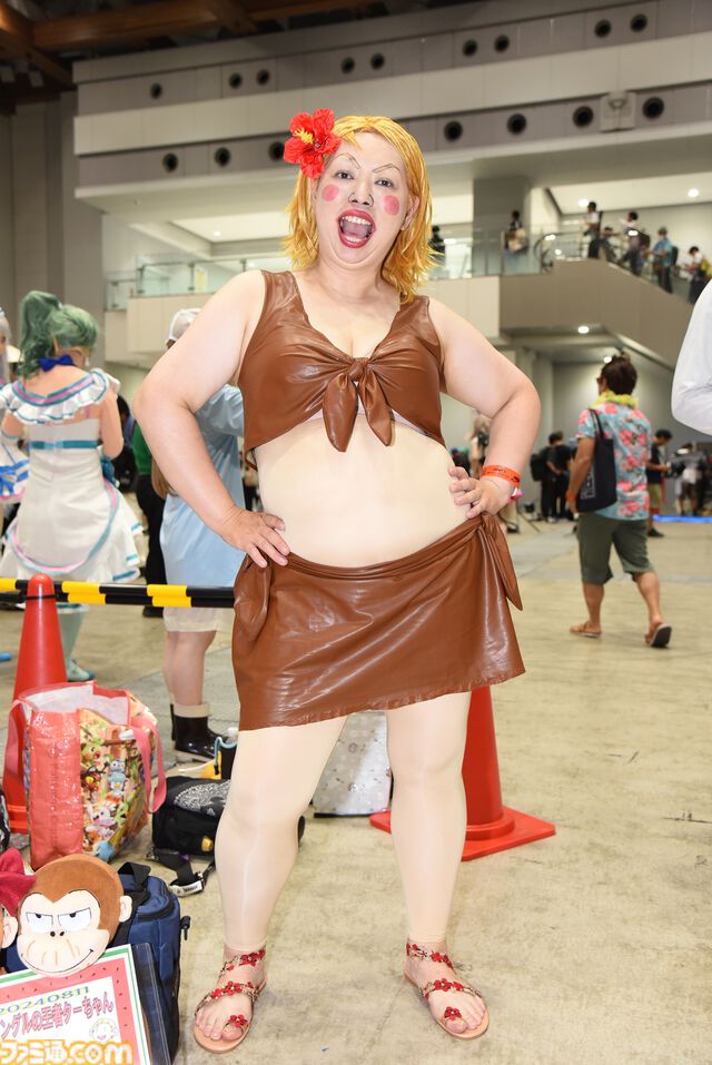 『ブルアカ』『NIKKE』などコスプレ写真50枚！ 夏コミでは『GANTZ』に『ターちゃん』も出現。池ハロでは充電期間に入った『ワンピース』にも注目か