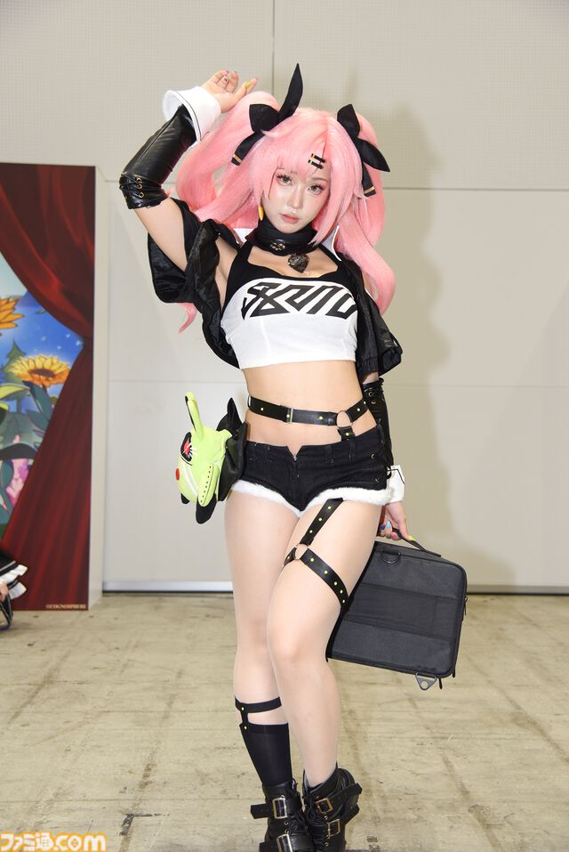 『ブルアカ』『NIKKE』などコスプレ写真50枚！ 夏コミでは『GANTZ』に『ターちゃん』も出現。池ハロでは充電期間に入った『ワンピース』にも注目か