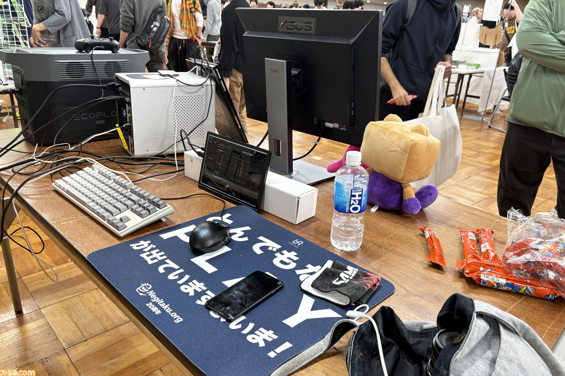 転売ヤーはゲーミングバザーに近寄らない方がいい。顔写真と個人情報を公式Tシャツにされるか、一生『Quake』を回すことになるから