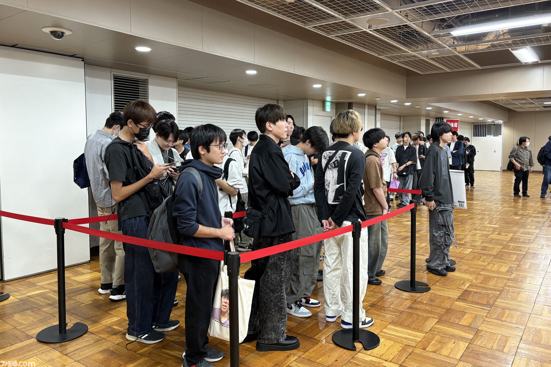転売ヤーはゲーミングバザーに近寄らない方がいい。顔写真と個人情報を公式Tシャツにされるか、一生『Quake』を回すことになるから