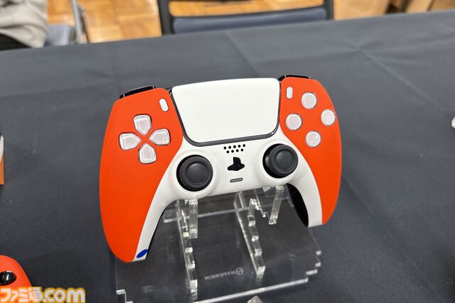転売ヤーはゲーミングバザーに近寄らない方がいい。顔写真と個人情報を公式Tシャツにされるか、一生『Quake』を回すことになるから