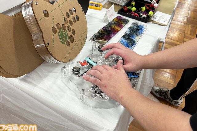 転売ヤーはゲーミングバザーに近寄らない方がいい。顔写真と個人情報を公式Tシャツにされるか、一生『Quake』を回すことになるから