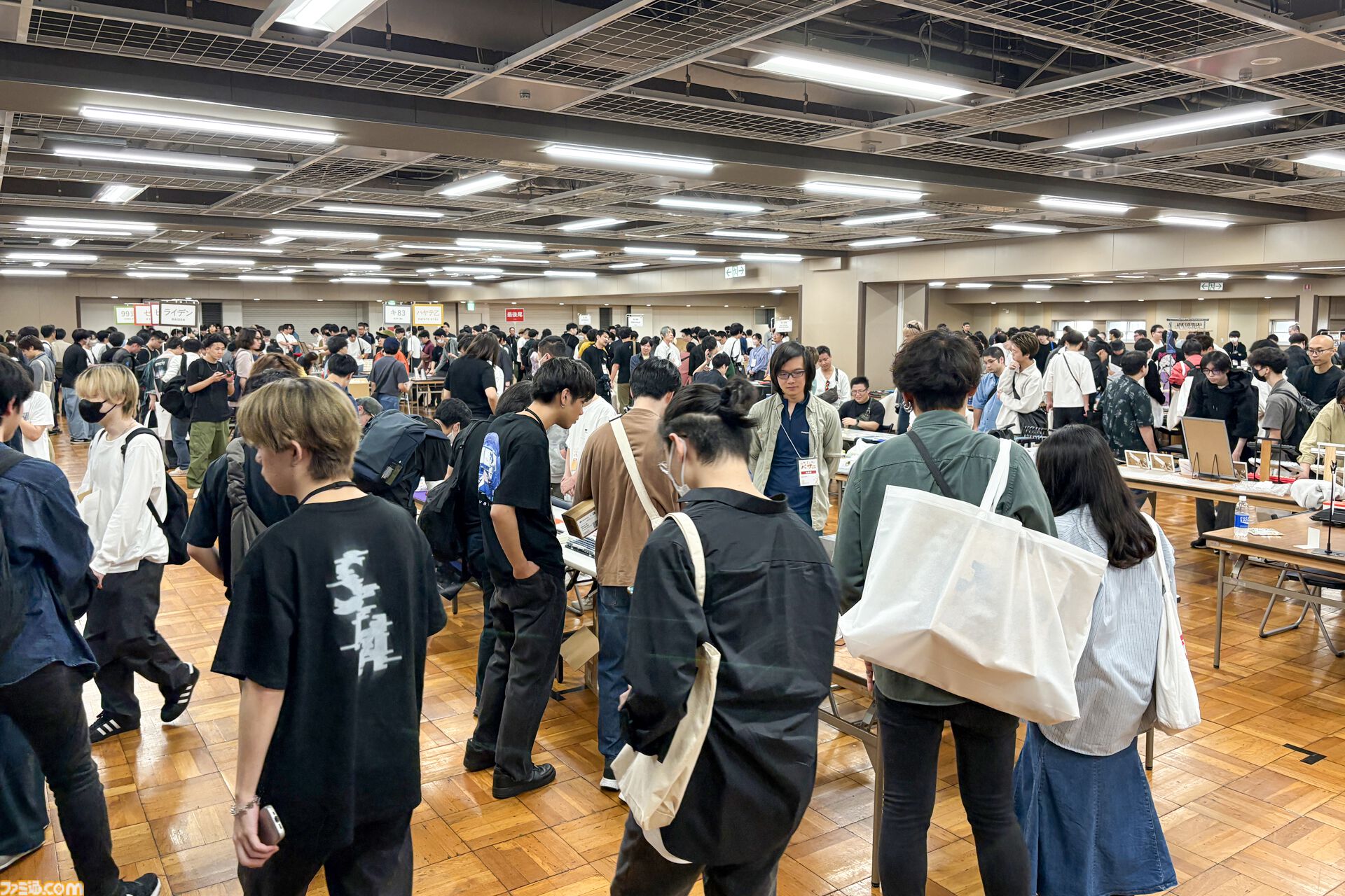 転売ヤーはゲーミングバザーに近寄らない方がいい。顔写真と個人情報を公式Tシャツにされるか、一生『Quake』を回すことになるから