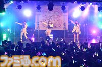『学マス』デビューライブツアー“初恋公演”（広島）リポート。広の“素”を見せる新曲『コンテンポラリのダンス』が初披露！ 3人の声が綺麗に重なりあう、全体曲のパフォーマンスも見逃せない公演に