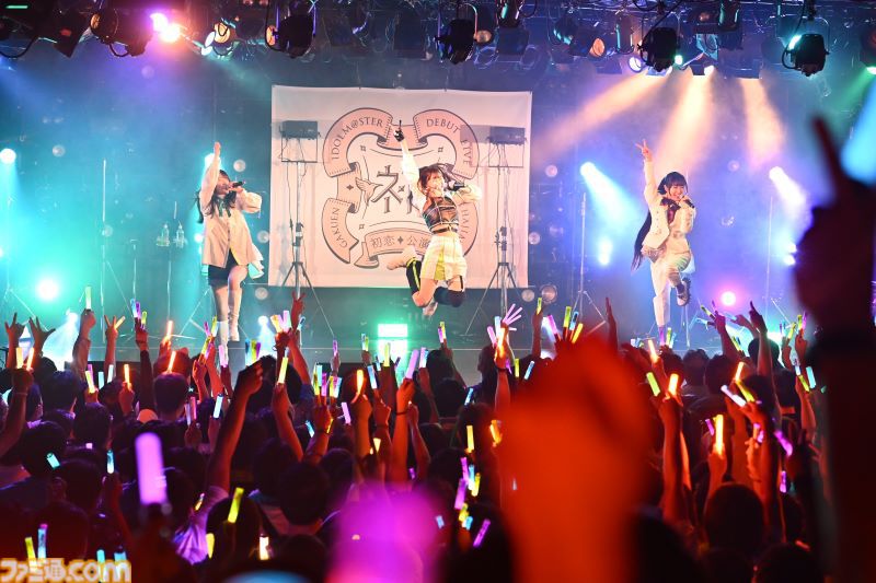 『学マス』デビューライブツアー“初恋公演”（広島）リポート。広の“素”を見せる新曲『コンテンポラリのダンス』が初披露！ 3人の声が綺麗に重なりあう、全体曲のパフォーマンスも見逃せない公演に