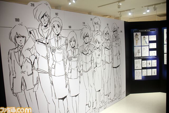 『超時空要塞マクロス 愛・おぼえていますか』展が本日から開催！ 資料や美樹本晴彦イラストが大集合。等身大リン・ミンメイ、会場限定グッズも盛りだくさんな内覧会リポート