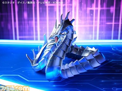 『遊戯王』サイバー・ドラゴンがフィギュアとなって登場、約30cmのビックサイズ。メタリック塗装も相まって劇中さながらのかっこよさに