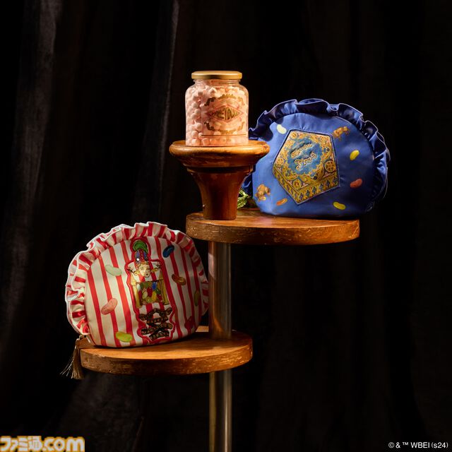 『ハリー・ポッター』各寮モチーフのカーディガン、スウェット、ニットガウンなどアパレル＆雑貨が11月1日12時より公式ECサイトにて発売