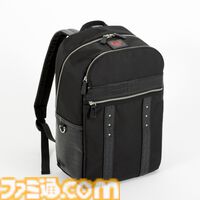 『ドラゴンズドグマ 2』覚者必見の腕時計、ジャケット、バックパックが登場。ゲーム内マップや“拝謁のジャケット”を再現した冒険の日々が甦るデザイン