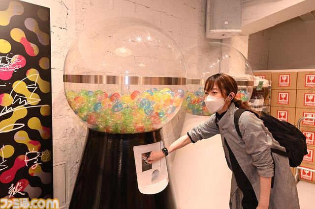 『スプラ3』×ZOZOコラボ第2弾の“ポップアップイベント in 原宿”でバンカラ街のショップをリアルに体験できる。ギアに触れ、店員の巨大さ（一部）に驚き……。こだわり溢れる展示を写真たっぷりでフォトリポート