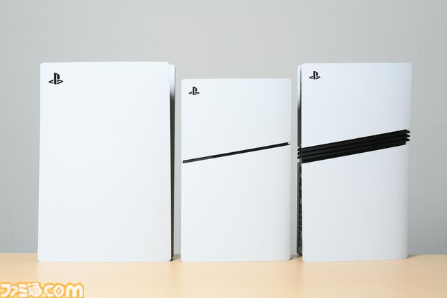 PS5 Pro実機が来たぞ！ 従来のPS5本体と比べてサイズ感やデザインはどう変わった？ 開封しながら見た目をチェック。ディスクドライブの取り付け・換装方法も紹介