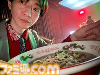 椎名慶治の新曲『Let's HIT』MV主演はMMORPG運営ディレクター。醤油ラーメンとオンラインゲームはだいたい同じ【豚ガラ、鶏ガラ、HIT柄】