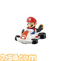 【マクドナルド】『マリオカート』のハッピーセットが11月15日より発売。カートはステッカーでのデコカスタマイズやタイヤの付け替えが可能
