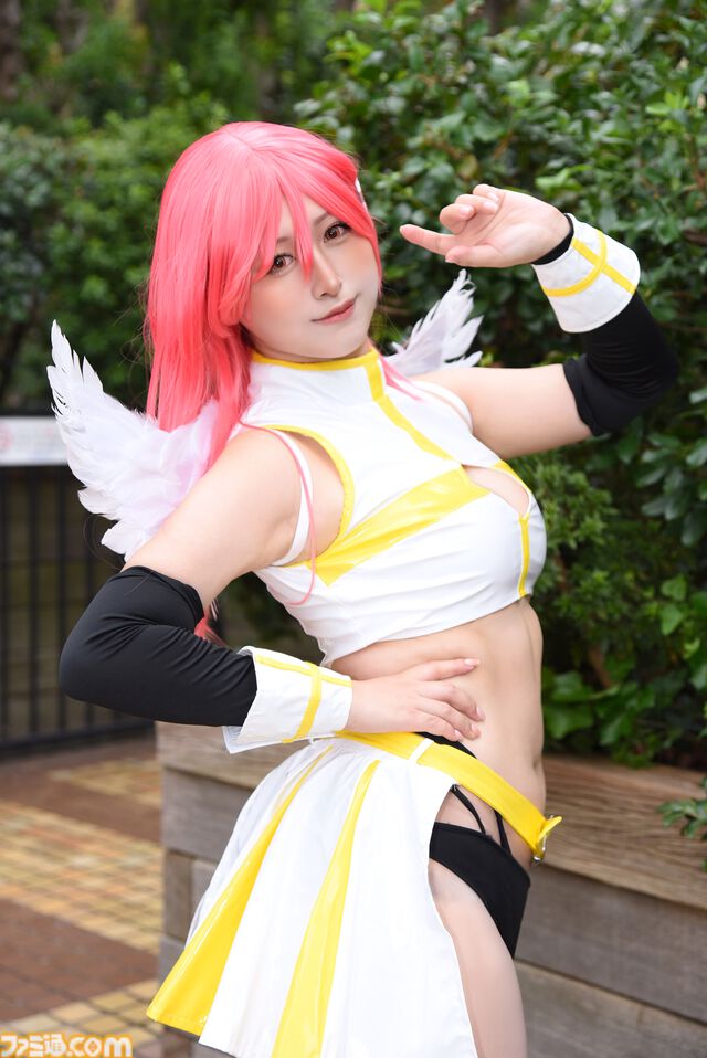 【コスプレ】『ドラクエ3リメイク』勇者、武闘家、遊び人、賢者が池袋に集結！ 『NIKKE』『ブルアカ』レイヤーたちも駆けつけた“池ハロ2024”リポート