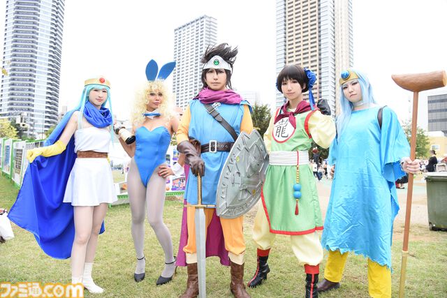 【コスプレ】『ドラクエ3リメイク』勇者、武闘家、遊び人、賢者が池袋に集結！ 『NIKKE』『ブルアカ』レイヤーたちも駆けつけた“池ハロ2024”リポート