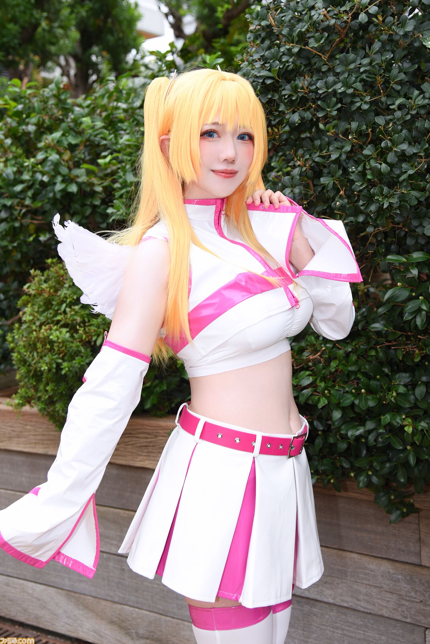 【コスプレ】『ドラクエ3リメイク』勇者、武闘家、遊び人、賢者が池袋に集結！ 『NIKKE』『ブルアカ』レイヤーたちも駆けつけた“池ハロ2024”リポート