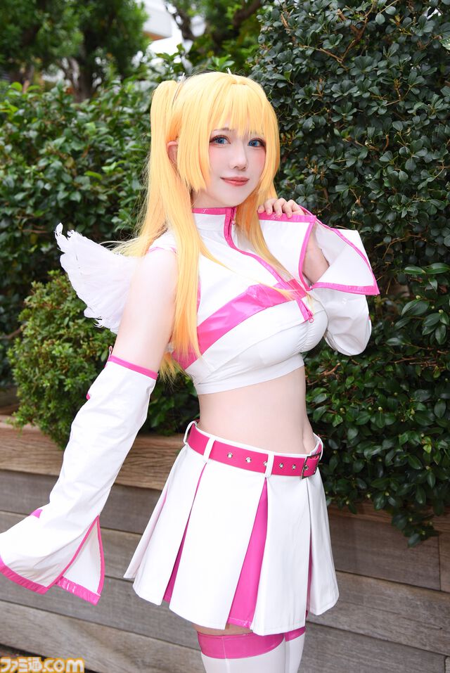 【コスプレ】『ドラクエ3リメイク』勇者、武闘家、遊び人、賢者が池袋に集結！ 『NIKKE』『ブルアカ』レイヤーたちも駆けつけた“池ハロ2024”リポート