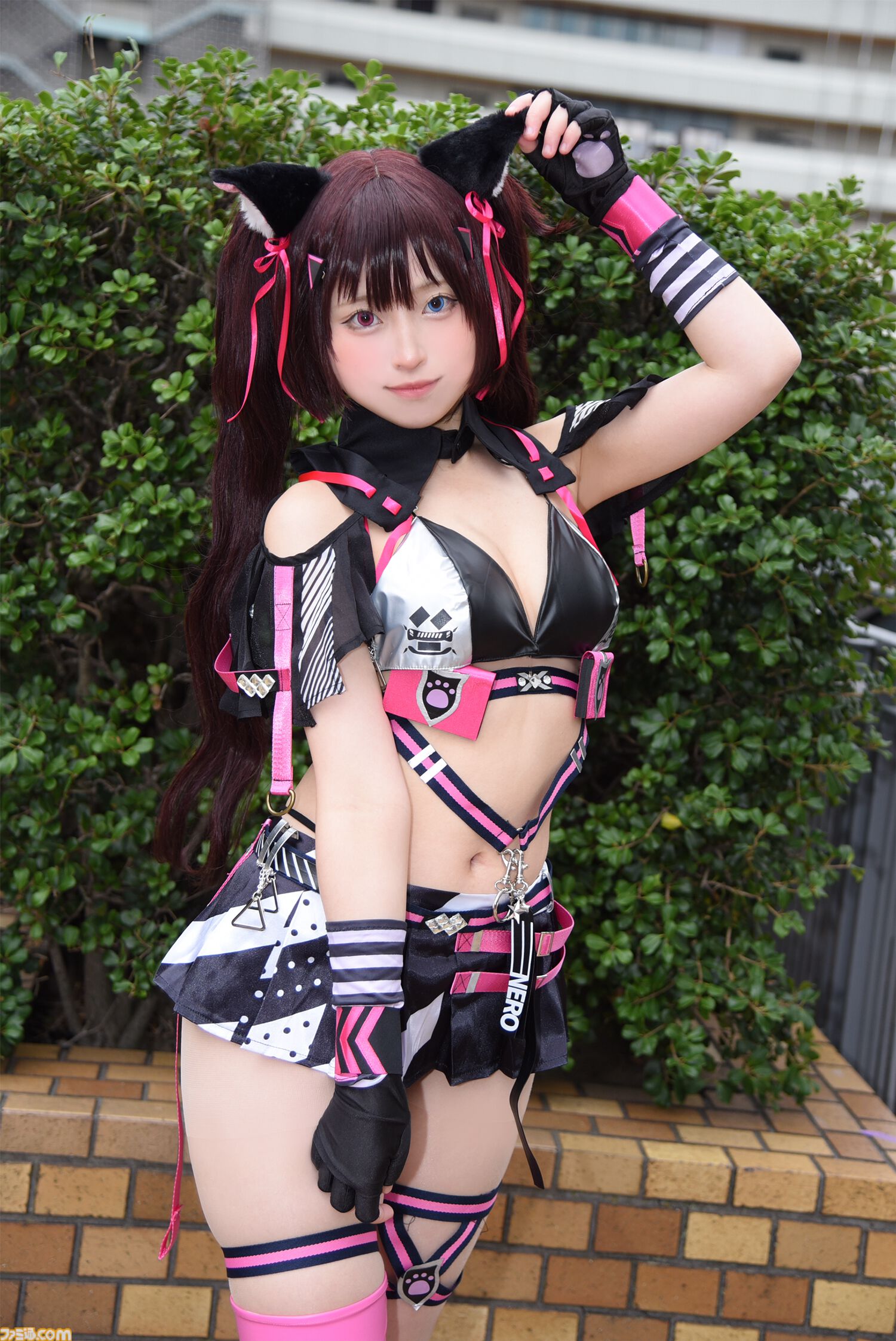 【コスプレ】『ドラクエ3リメイク』勇者、武闘家、遊び人、賢者が池袋に集結！ 『NIKKE』『ブルアカ』レイヤーたちも駆けつけた“池ハロ2024”リポート