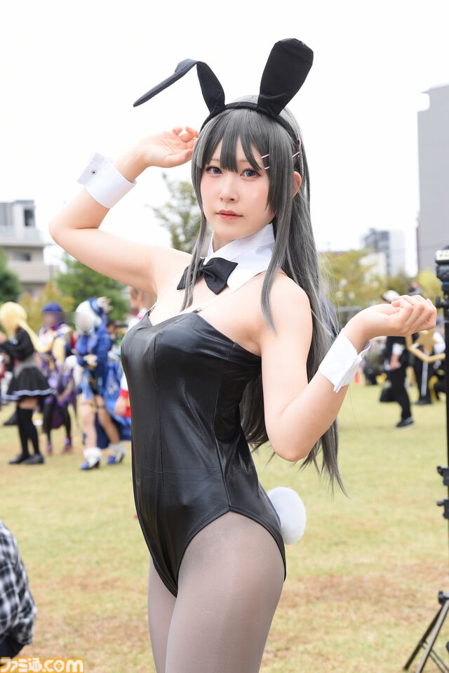 【コスプレ】『ドラクエ3リメイク』勇者、武闘家、遊び人、賢者が池袋に集結！ 『NIKKE』『ブルアカ』レイヤーたちも駆けつけた“池ハロ2024”リポート