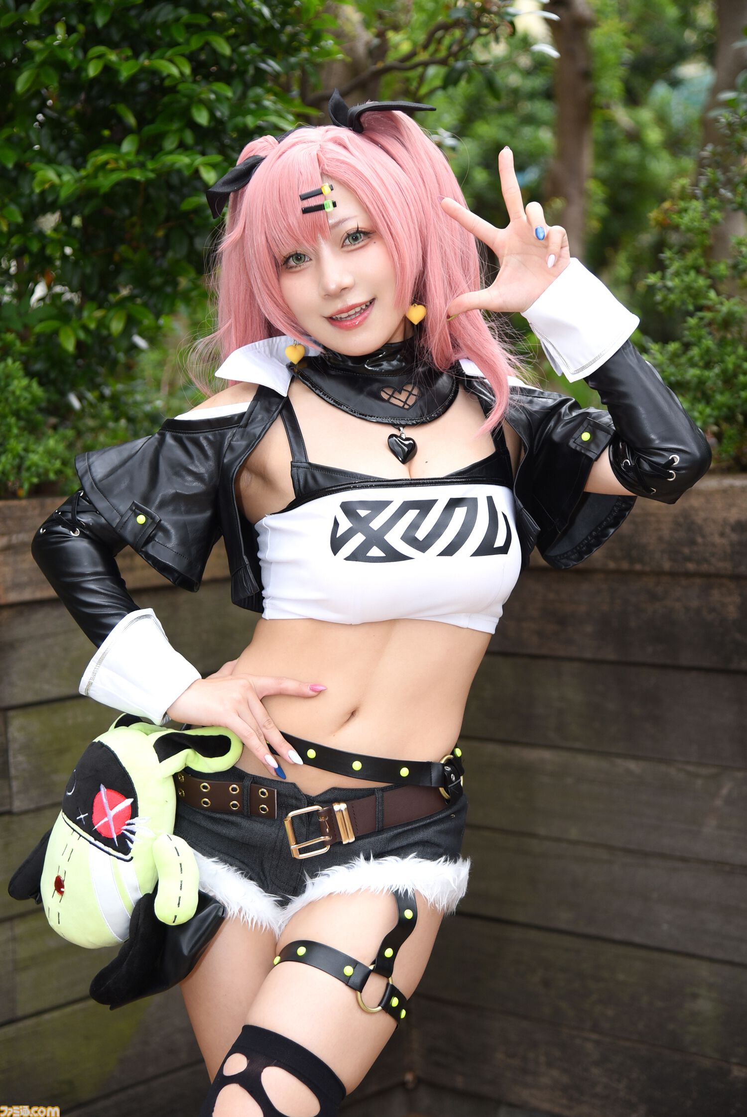 【コスプレ】『NIKKE』『BLEACH』『Re：ゼロ』『ダンダダン』に『ダンジョン飯』！ “池ハロ2024”を沸かせたコスプレイヤー総まとめ