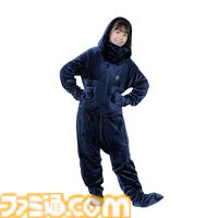 ゲーミング着る毛布“ダメ着”に新色ブルーネイビーが追加。暖かさと機動性を両立した冬のゲーミングルームウェア、今年も本格販売スタート