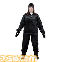 ゲーミング着る毛布“ダメ着”に新色ブルーネイビーが追加。暖かさと機動性を両立した冬のゲーミングルームウェア、今年も本格販売スタート