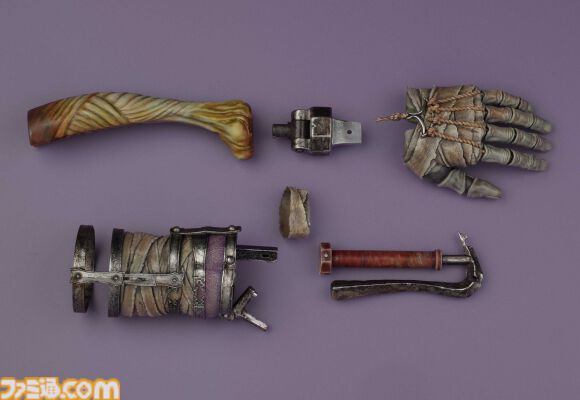 『SEKIRO』隻腕の狼が装備する義手が1/2スケールレプリカで登場。指先まで動くフル稼働仕様に加え、コンセプトアート通りの分解も可能