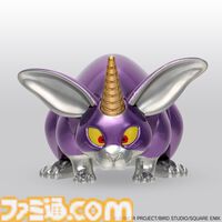 『ドラクエ』スライム＆ロトの紋章があしらわれたメガネケース、ふわふわな生地を使ったトートバッグ・ポーチなどが登場。新グッズが予約受付中