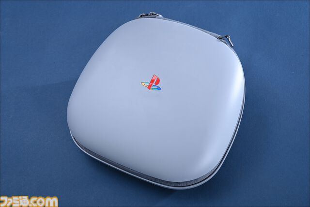 プレステ30周年記念モデルPS5Pro開封リポ。初代PSの配色や限定ロゴがカッコよすぎる、アクセサリーや化粧箱へのこだわりもスゴい