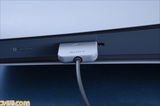 プレステ30周年記念モデルPS5Pro開封リポ。初代PSの配色や限定ロゴがカッコよすぎる、アクセサリーや化粧箱へのこだわりもスゴい
