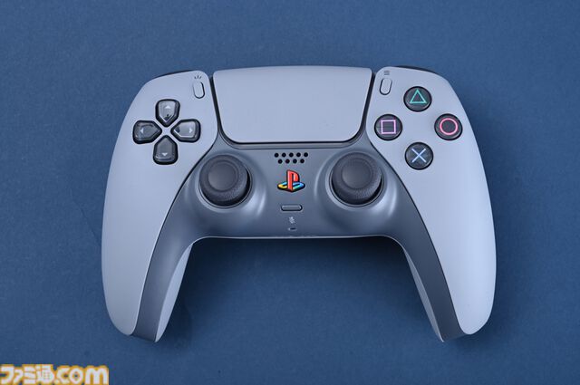 プレステ30周年記念モデルPS5Pro開封リポ。初代PSの配色や限定ロゴがカッコよすぎる、アクセサリーや化粧箱へのこだわりもスゴい