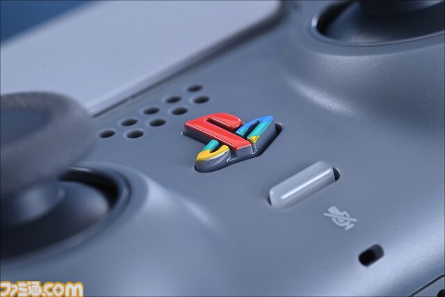 プレステ30周年記念モデルPS5Pro開封リポ。初代PSの配色や限定ロゴがカッコよすぎる、アクセサリーや化粧箱へのこだわりもスゴい