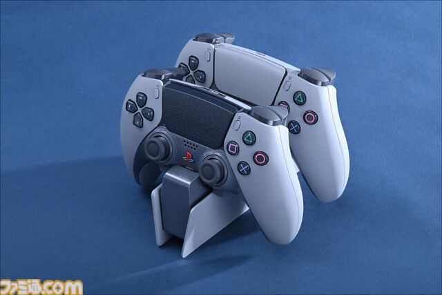 プレステ30周年記念モデルPS5Pro開封リポ。初代PSの配色や限定ロゴがカッコよすぎる、アクセサリーや化粧箱へのこだわりもスゴい