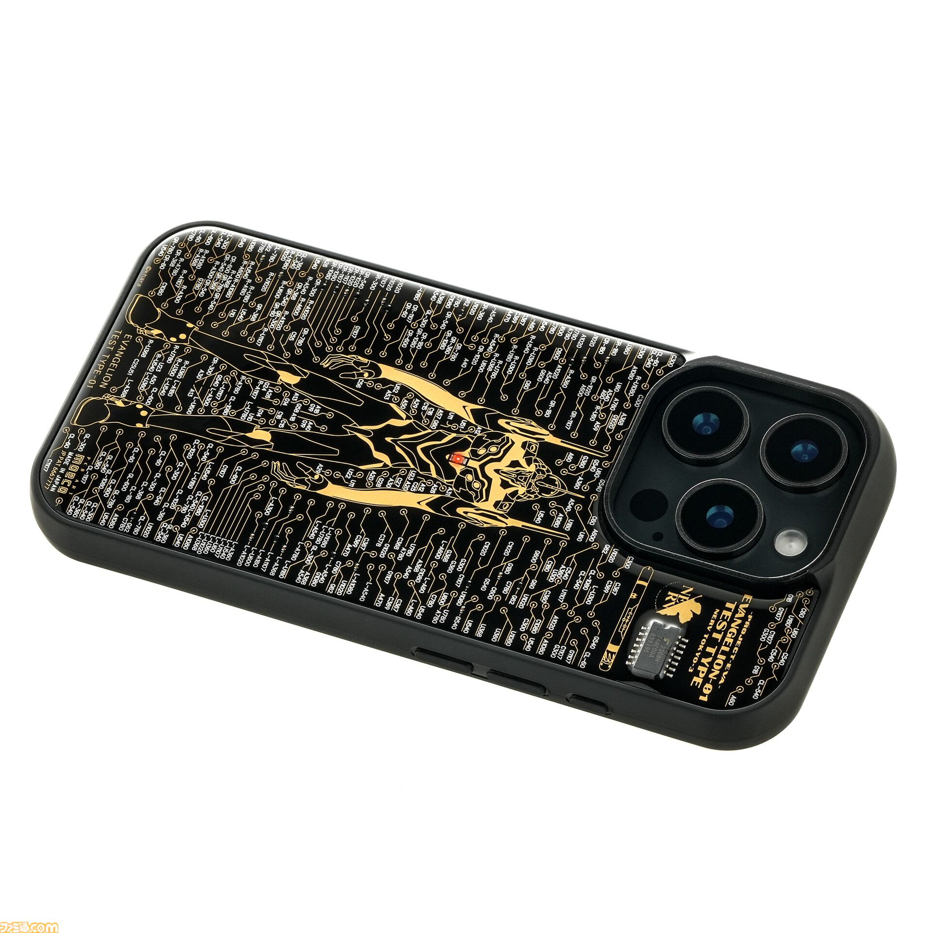 エヴァ】初号機や13号機が光るiPhone 16用ケースが発売。基板の配線