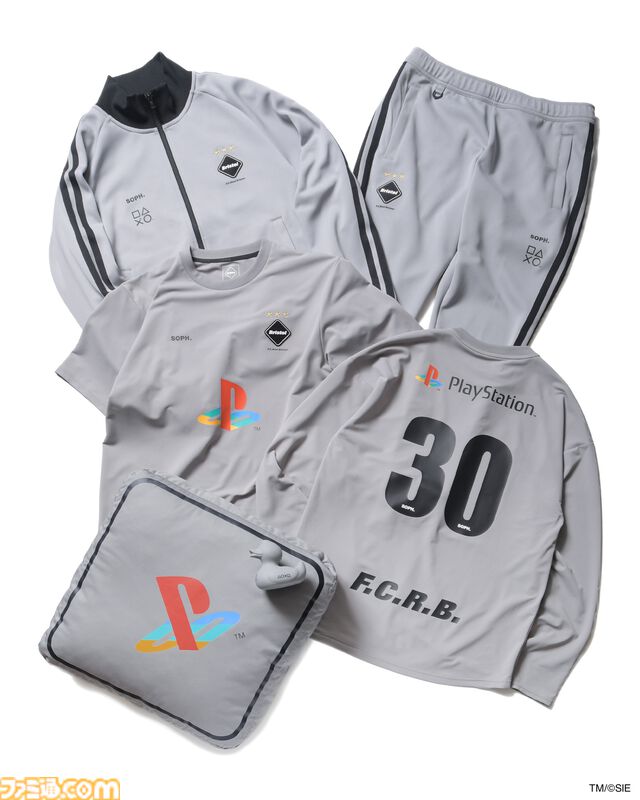 初代プレステをモチーフにしたコラボウェア登場。アパレルブランド“F.C.R.B.”ポップアップストアで先行販売【プレイステーション30周年】