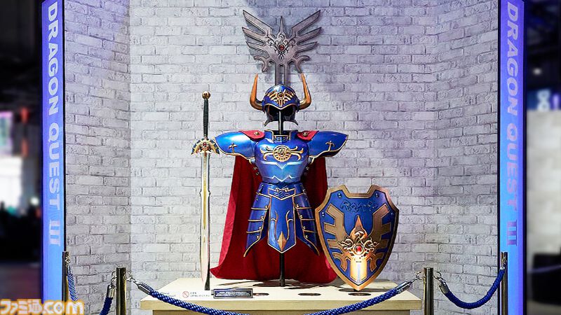 ドラクエ　FF スクエニ　クリスタル　非売品　販促グッズ　置物　オブジェ TGS 2020］スクエニ商店でFFやドラクエの新作グッズが大量発表