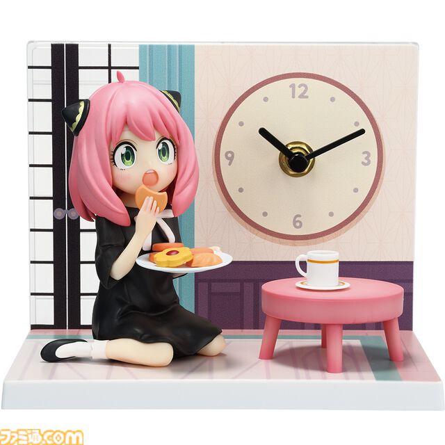 『スパイファミリー』新作一番くじが本日（11/29）発売。パンの焼き目がニッコリ笑ったアーニャになるホットサンドメーカーが登場