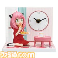 『スパイファミリー』新作一番くじが本日（11/29）発売。パンの焼き目がニッコリ笑ったアーニャになるホットサンドメーカーが登場
