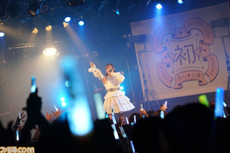 『学マス』デビューライブツアー“初心公演”（梅田）リポート。人前で泣かない薄井さんも弟くんたちを前に号泣！ 3ヵ月溜めた想いが結実
