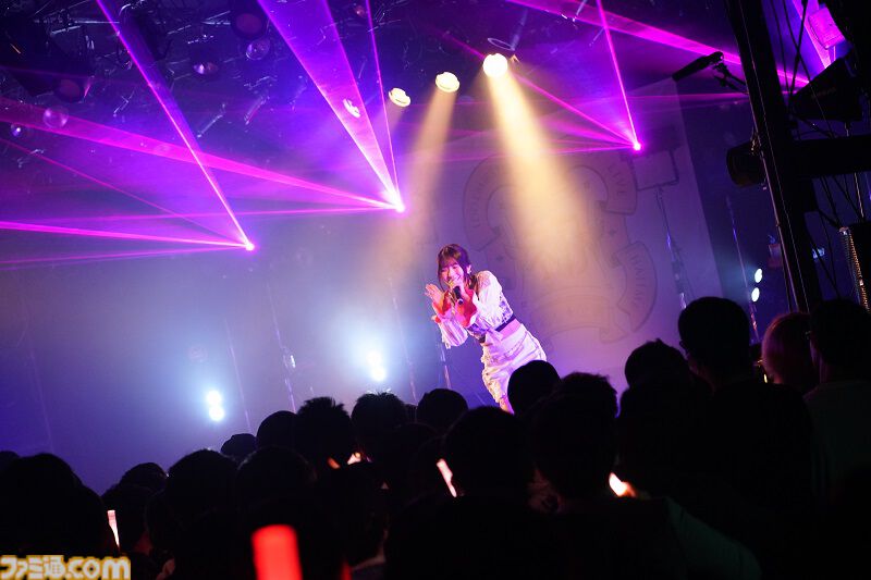 『学マス』デビューライブツアー“初心公演”（梅田）リポート。人前で泣かない薄井さんも弟くんたちを前に号泣！ 3ヵ月溜めた想いが結実