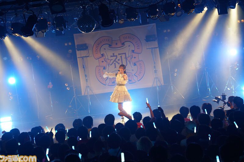 『学マス』デビューライブツアー“初心公演”（梅田）リポート。人前で泣かない薄井さんも弟くんたちを前に号泣！ 3ヵ月溜めた想いが結実