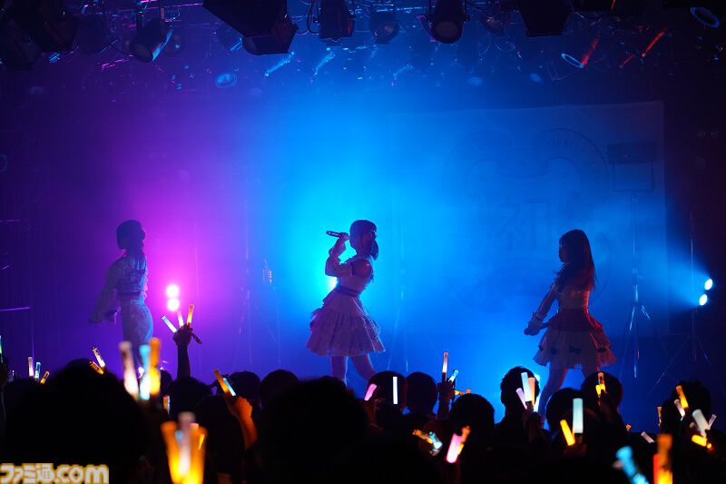 『学マス』デビューライブツアー“初心公演”（梅田）リポート。人前で泣かない薄井さんも弟くんたちを前に号泣！ 3ヵ月溜めた想いが結実