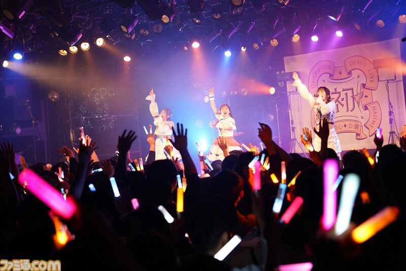 『学マス』デビューライブツアー“初心公演”（梅田）リポート。人前で泣かない薄井さんも弟くんたちを前に号泣！ 3ヵ月溜めた想いが結実
