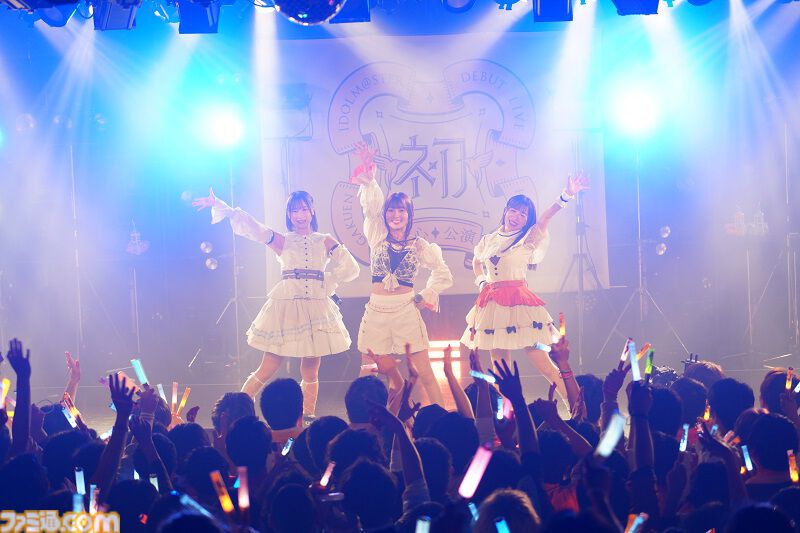 『学マス』デビューライブツアー“初心公演”（梅田）リポート。人前で泣かない薄井さんも弟くんたちを前に号泣！ 3ヵ月溜めた想いが結実