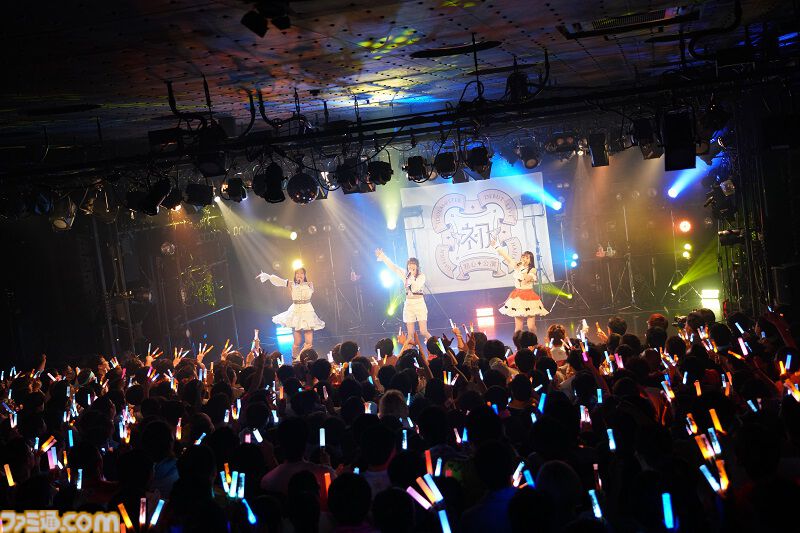 『学マス』デビューライブツアー“初心公演”（梅田）リポート。人前で泣かない薄井さんも弟くんたちを前に号泣！ 3ヵ月溜めた想いが結実