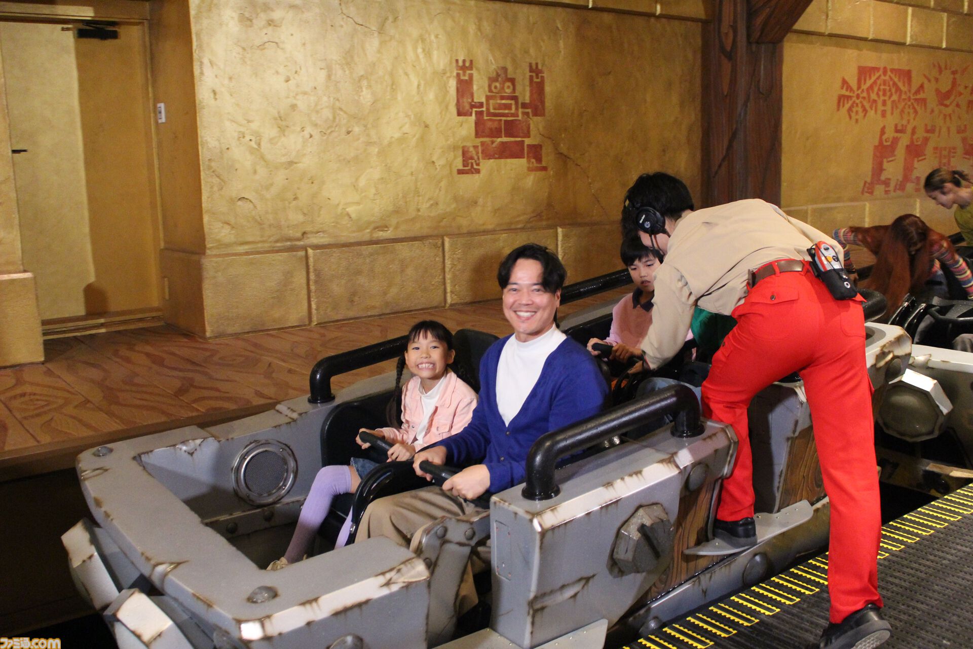 USJ“ドンキーコング・カントリー”先行体験リポート。途切れたレールをジャンプで飛び越えるトロッコなど、ゲーム内でおなじみのシーンを実際に体験できる夢のようなエリア